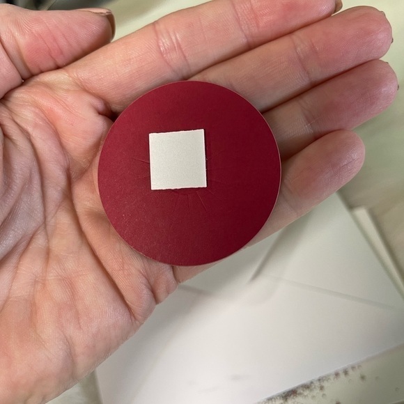 AUTHENTIC CHANEL NO 5 L’EAU MINIATURE PERFUME & CHRISTMAS CARD 2019 COLLECTIBLE - Picture 10 of 11